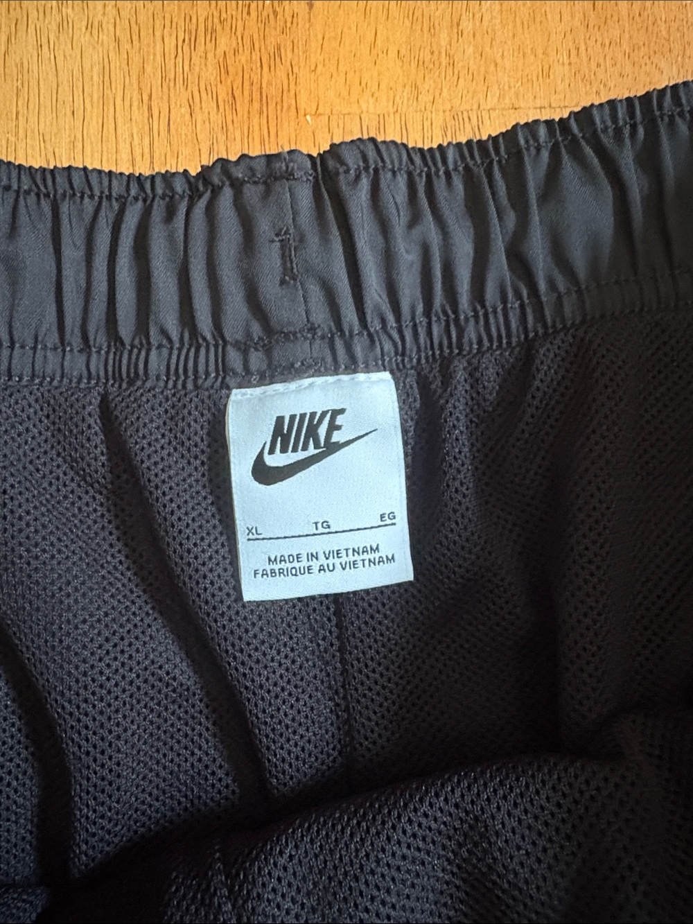 NWT MENS NIKE SWIM TRUNKS - Picture 7 of 9